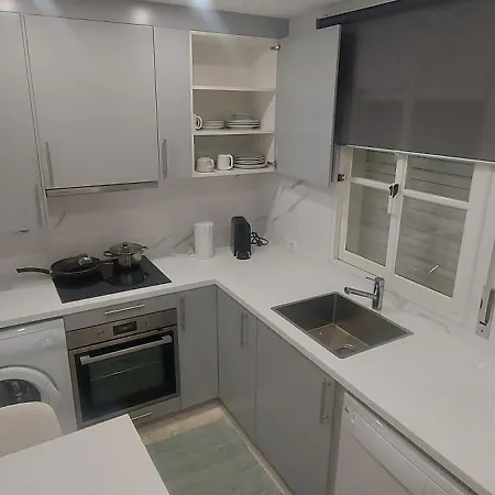 Apartment Gold Strip Oasis - New Town