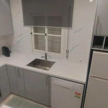 Gold Strip Oasis - New Town Appartement *
